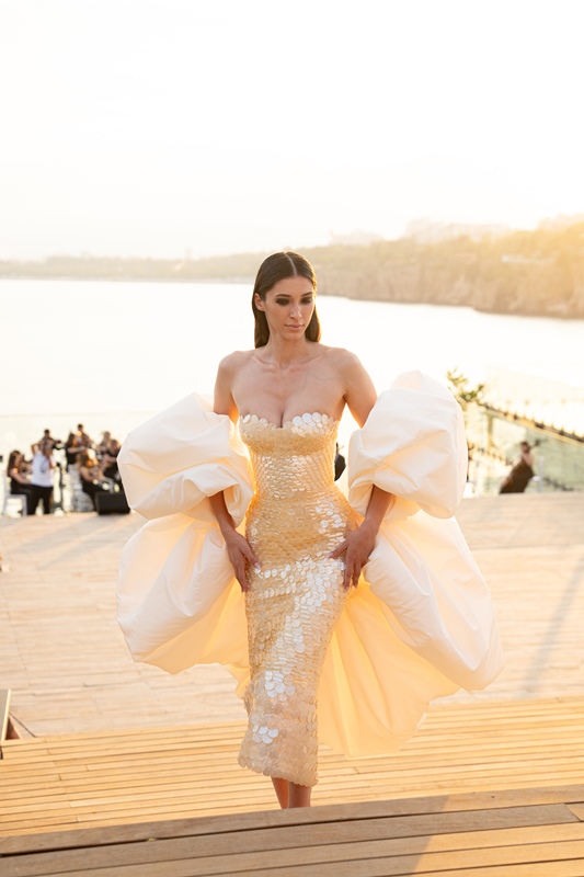 Moda, Tarih Ve Sanat�n Büyülü Bulu�mas� 